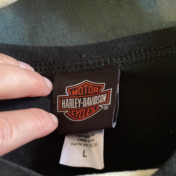 Harley Davidson short sleeve shirt with long sheer sleeves underneath - Picture 4 of 5